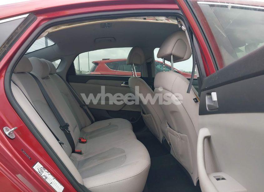 Photo 8 of 2016 Hyundai Sonata SE (VIN 5NPE24AFXGH363798)