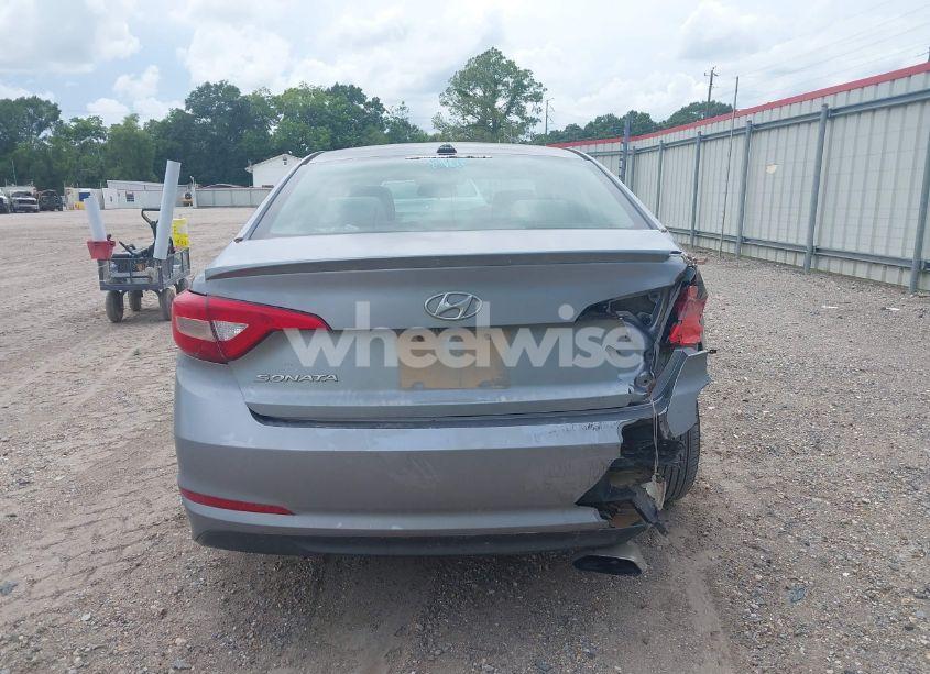 Photo 16 of 2016 Hyundai Sonata SE (VIN 5NPE24AFXGH367060)