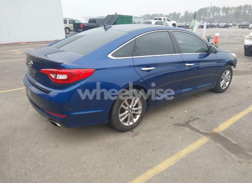 Photo 4 of 2016 Hyundai Sonata SE (VIN 5NPE24AFXGH377278)