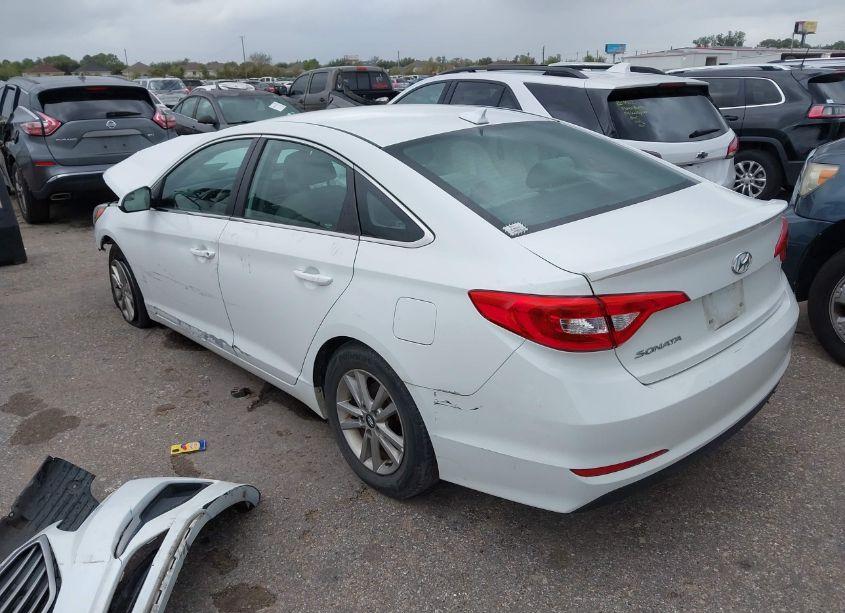 Photo 3 of 2016 Hyundai Sonata (VIN 5NPE24AFXGH399913)