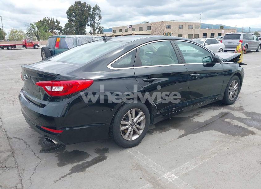 Photo 4 of 2016 Hyundai Sonata SE (VIN 5NPE24AFXGH401286)