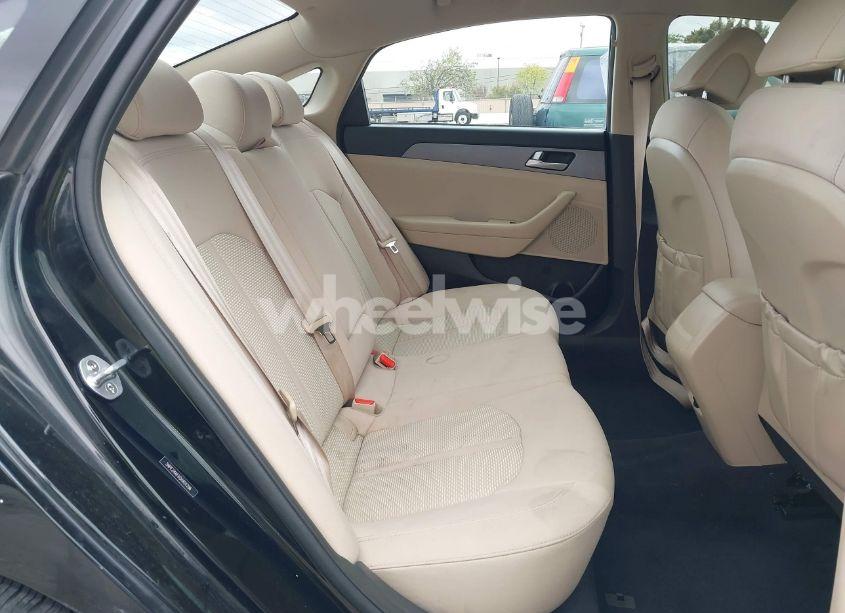 Photo 8 of 2016 Hyundai Sonata SE (VIN 5NPE24AFXGH401286)