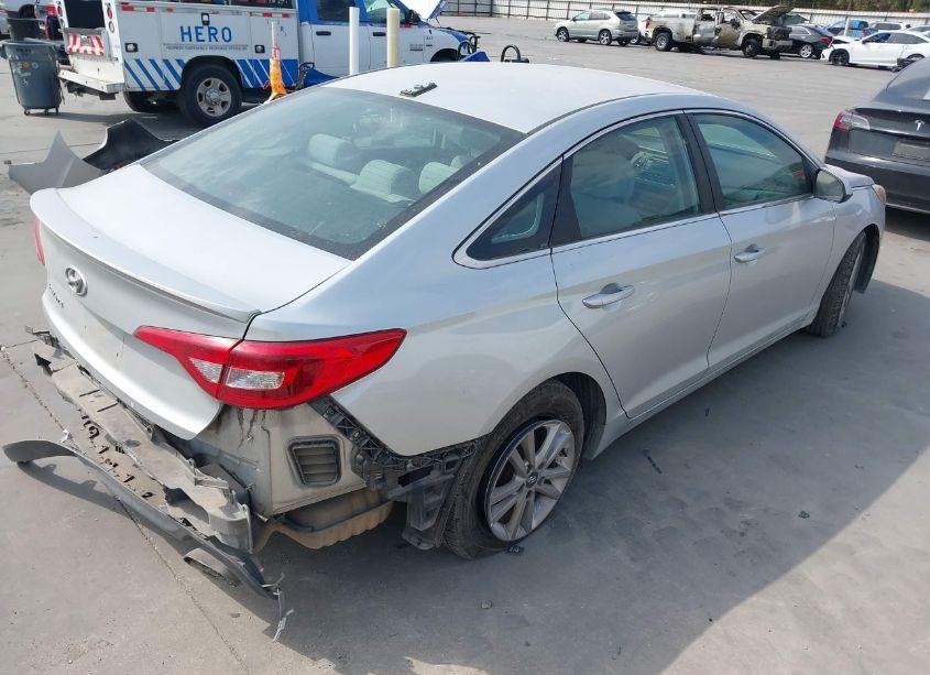 Photo 4 of 2016 Hyundai Sonata (VIN 5NPE24AFXGH402471)