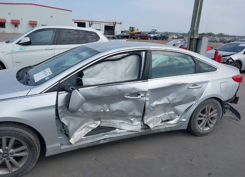 Photo 6 of 2016 Hyundai Sonata (VIN 5NPE24AFXGH402471)