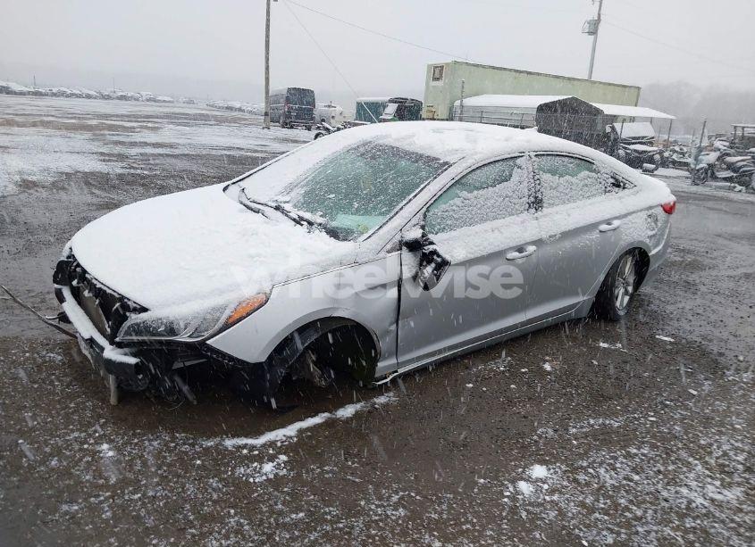 Photo 2 of 2016 Hyundai Sonata 2.4L (VIN 5NPE24AFXGH412353)
