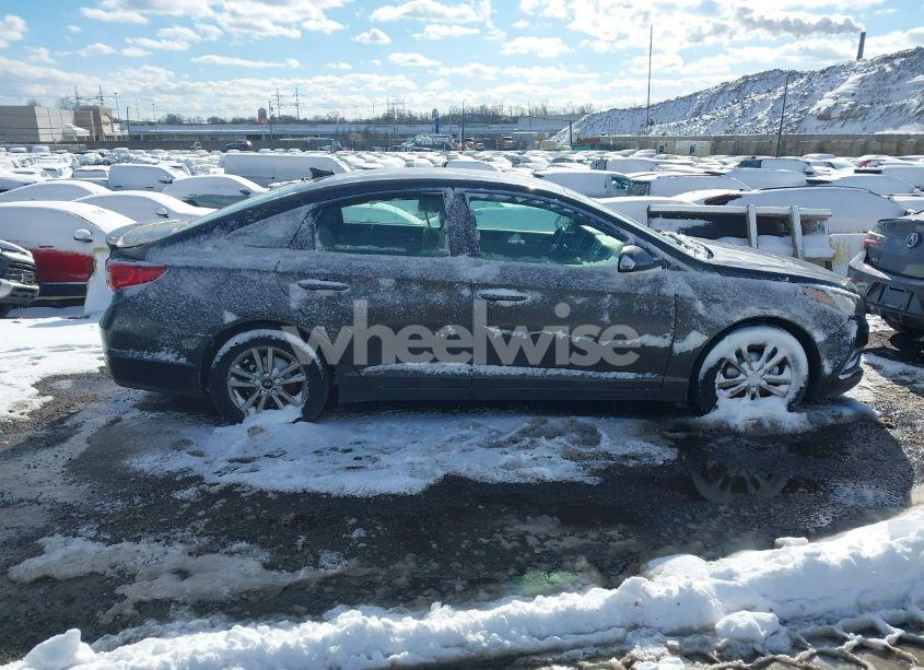 Photo 13 of 2016 Hyundai Sonata (VIN 5NPE24AFXGH418072)