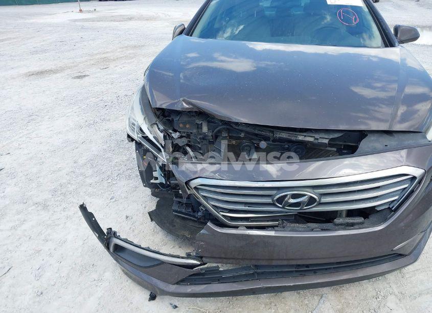 Photo 6 of 2016 Hyundai Sonata SE (VIN 5NPE24AFXGH433302)