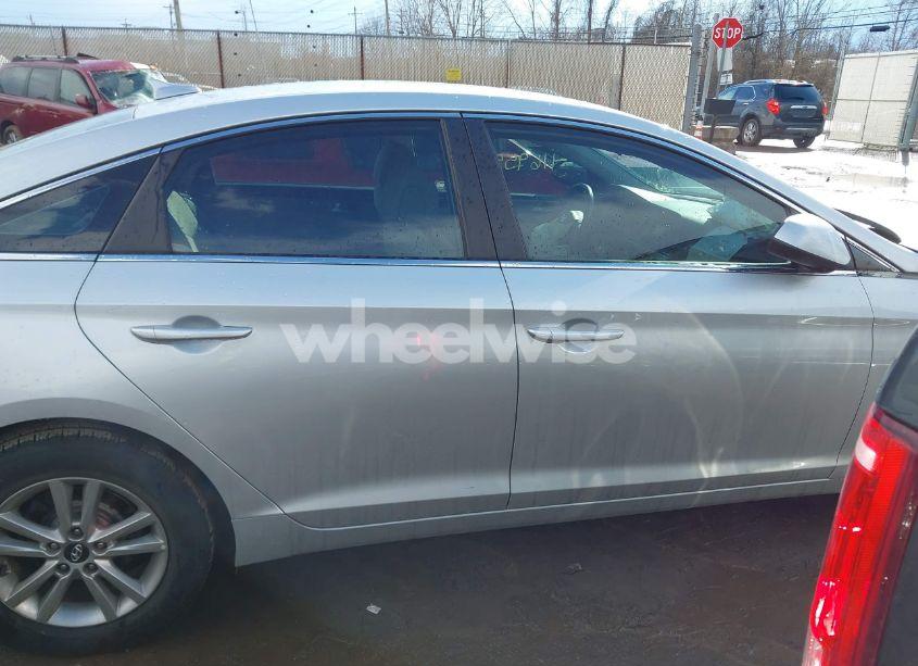 Photo 14 of 2017 Hyundai Sonata SE (VIN 5NPE24AFXHH516990)
