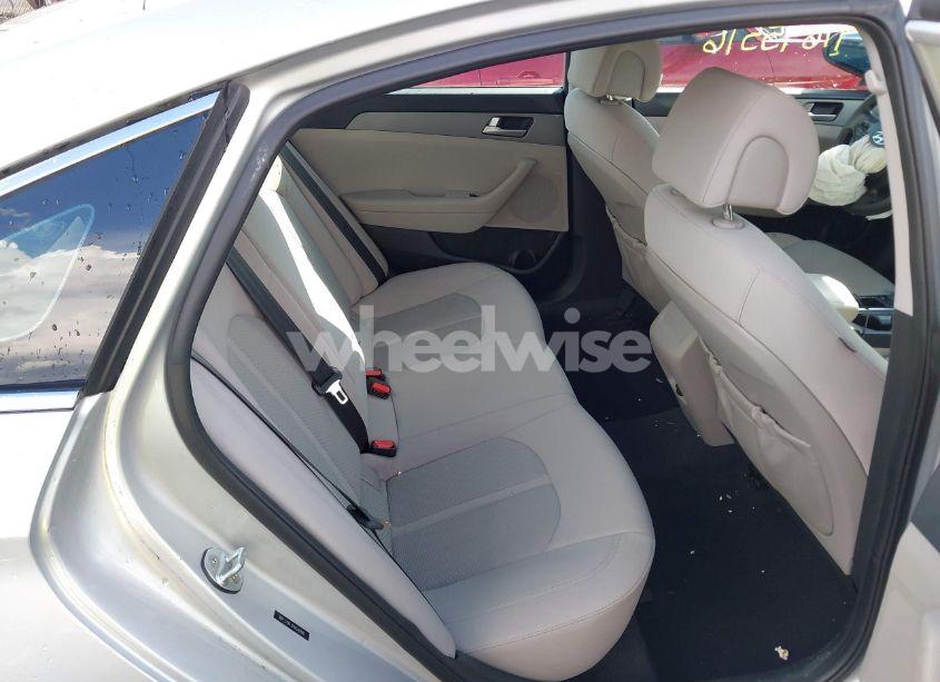 Photo 8 of 2017 Hyundai Sonata SE (VIN 5NPE24AFXHH516990)