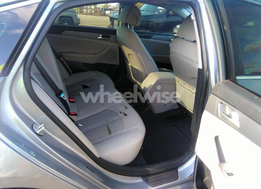Photo 8 of 2017 Hyundai Sonata SE (VIN 5NPE24AFXHH536348)