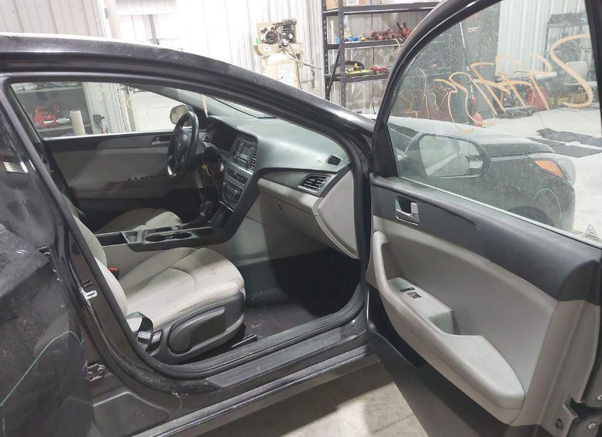 Photo 5 of 2017 Hyundai Sonata N/A (VIN 5NPE24AFXHH540495)