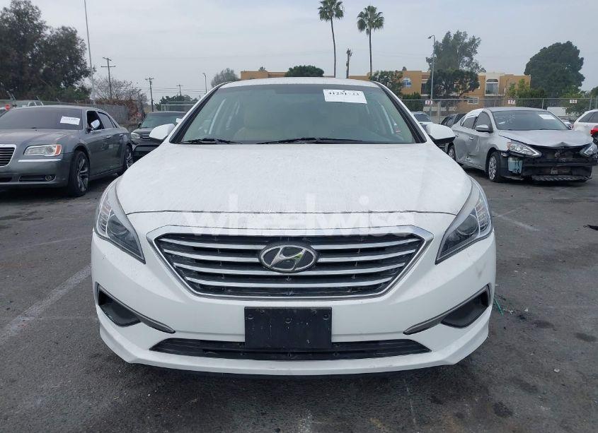Photo 12 of 2017 Hyundai Sonata SE (VIN 5NPE24AFXHH543414)