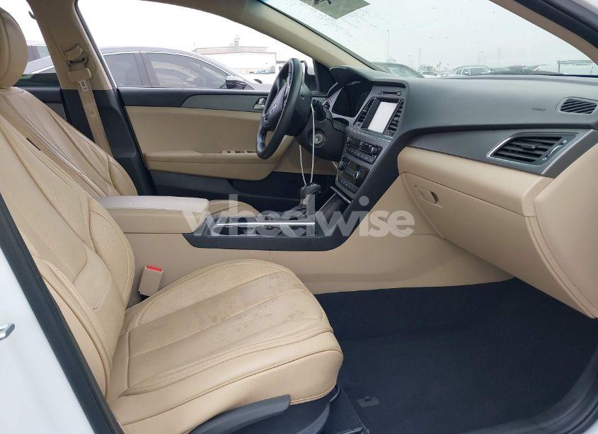 Photo 5 of 2017 Hyundai Sonata SE (VIN 5NPE24AFXHH543414)
