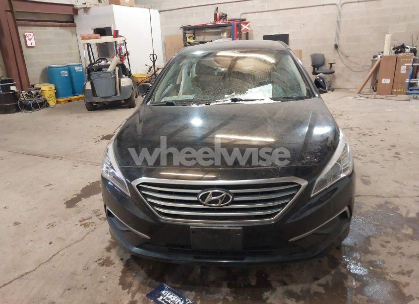 Photo 12 of 2017 Hyundai Sonata SE (VIN 5NPE24AFXHH552596)