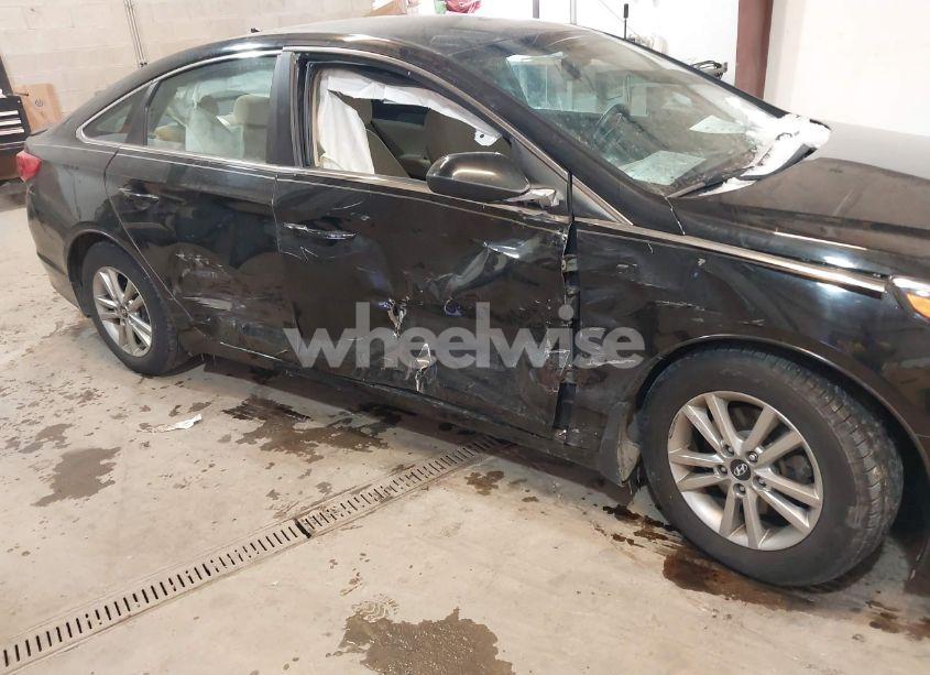 Photo 6 of 2017 Hyundai Sonata SE (VIN 5NPE24AFXHH552596)