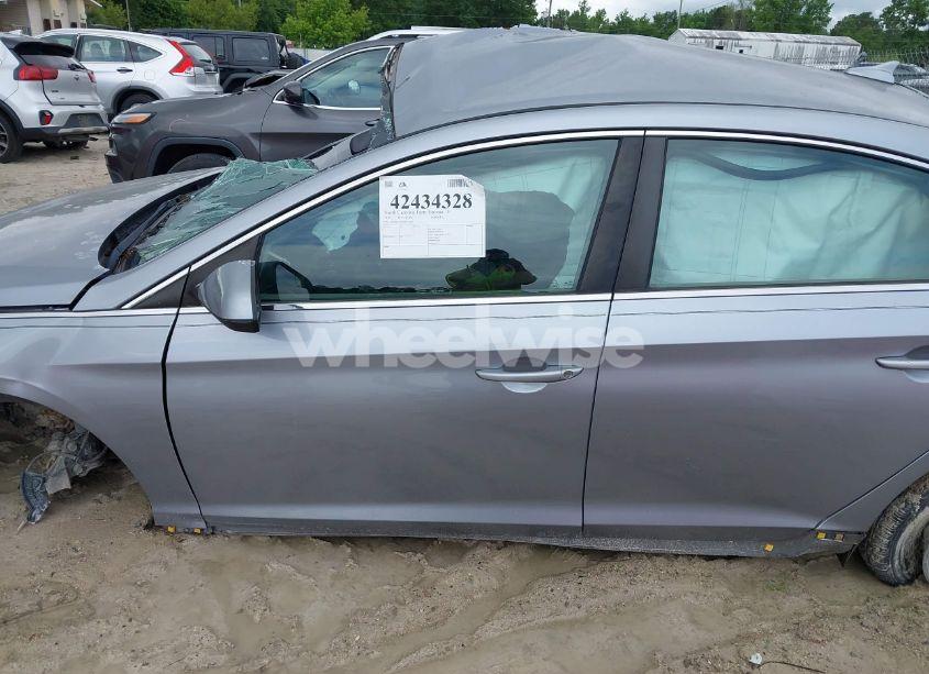 Photo 14 of 2017 Hyundai Sonata SE (VIN 5NPE24AFXHH553702)