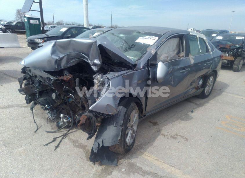 Photo 2 of 2017 Hyundai Sonata (VIN 5NPE24AFXHH567986)