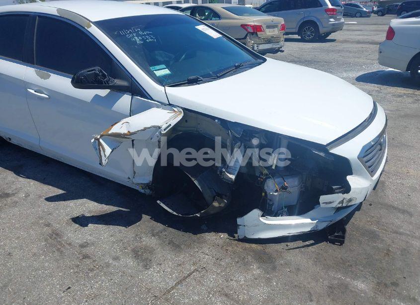 Photo 18 of 2017 Hyundai Sonata SE (VIN 5NPE24AFXHH574114)