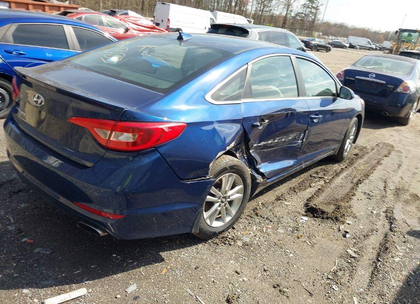 Photo 4 of 2017 Hyundai Sonata SE (VIN 5NPE24AFXHH579460)
