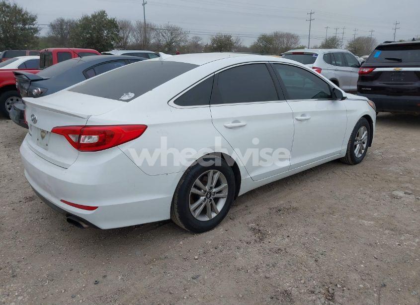 Photo 4 of 2017 Hyundai Sonata SE (VIN 5NPE24AFXHH590409)