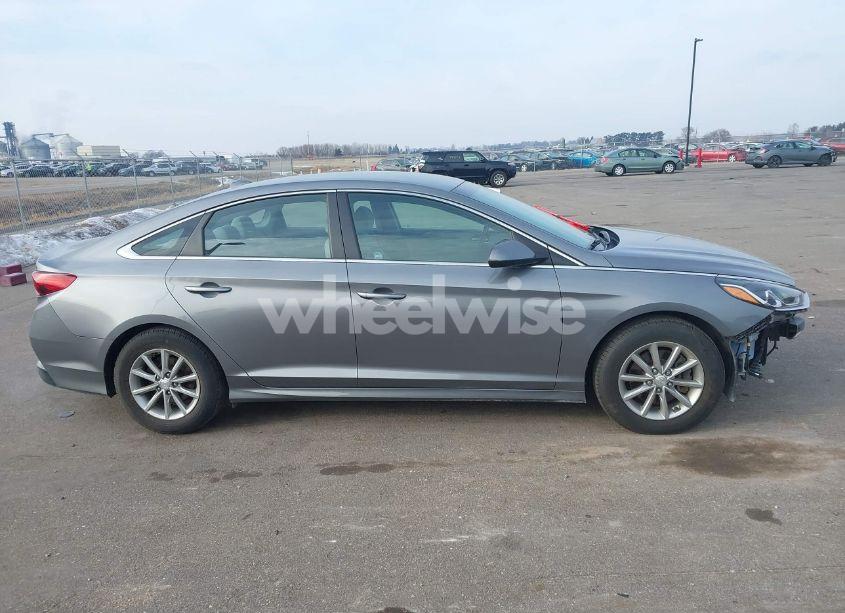 Photo 13 of 2018 Hyundai Sonata SE (VIN 5NPE24AFXJH623074)