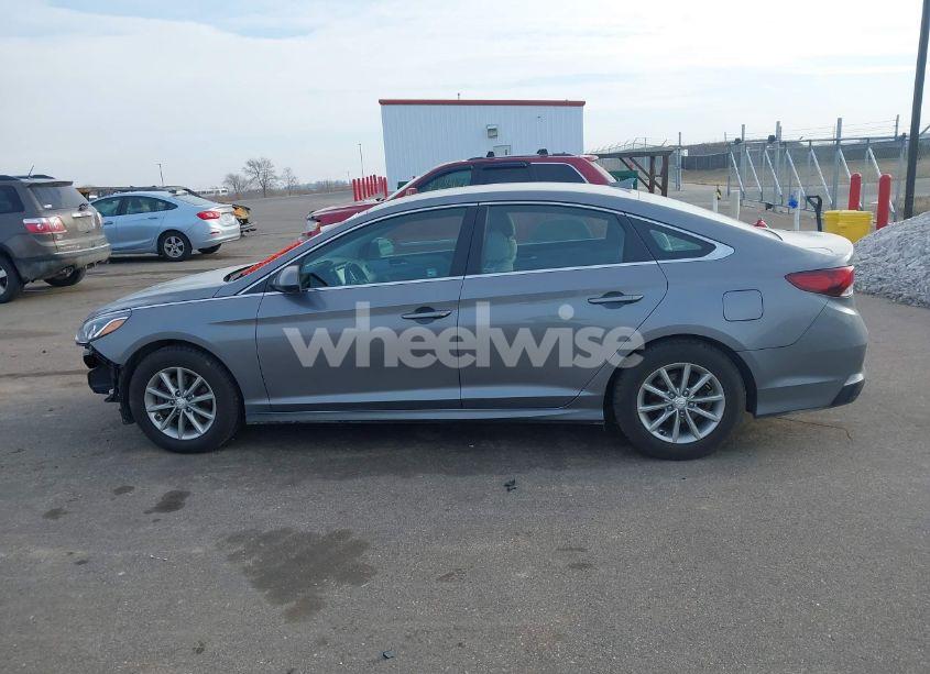 Photo 14 of 2018 Hyundai Sonata SE (VIN 5NPE24AFXJH623074)