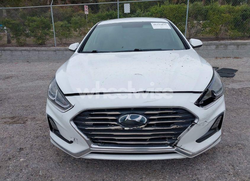 Photo 12 of 2018 Hyundai Sonata SE (VIN 5NPE24AFXJH630011)