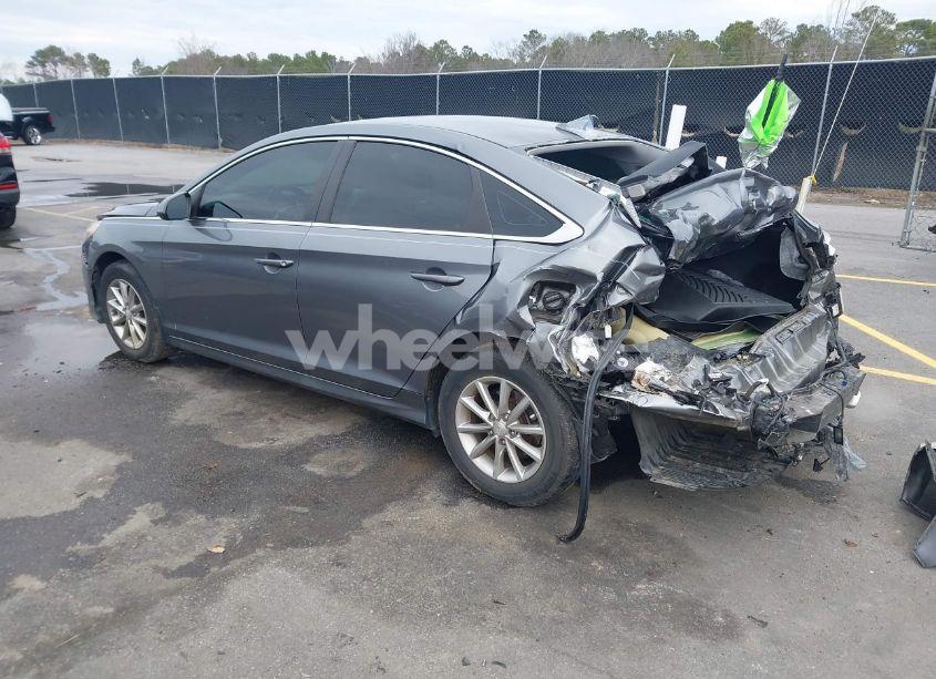Photo 3 of 2018 Hyundai Sonata SE (VIN 5NPE24AFXJH689382)