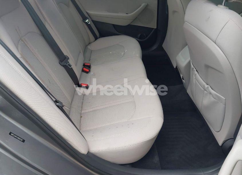 Photo 8 of 2018 Hyundai Sonata SE (VIN 5NPE24AFXJH689382)