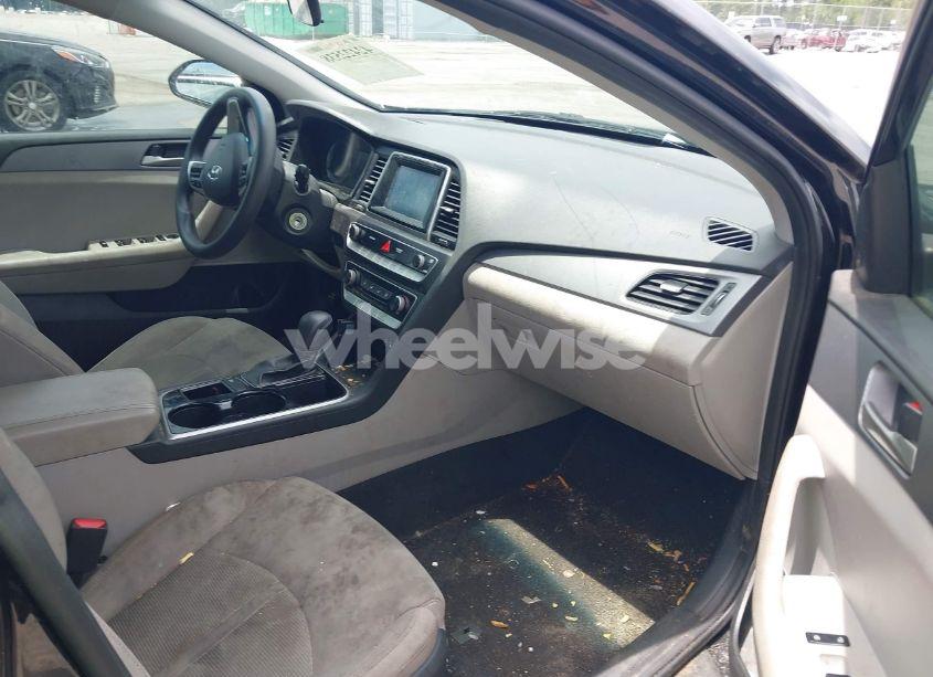 Photo 5 of 2018 Hyundai Sonata SE (VIN 5NPE24AFXJH694369)