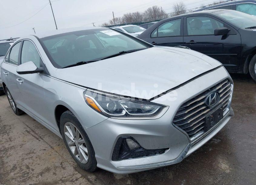2018 Hyundai Sonata SE (VIN 5NPE24AFXJH721487) main photo
