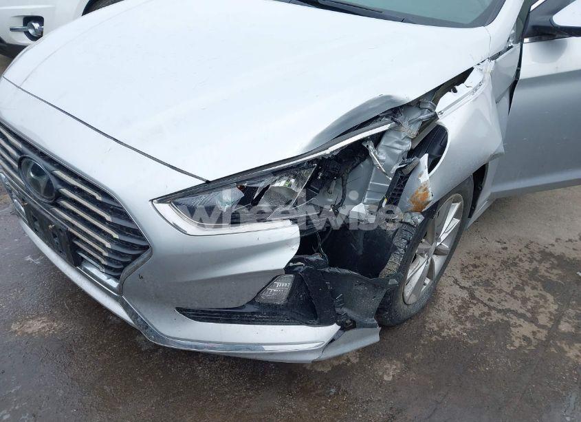 Photo 6 of 2018 Hyundai Sonata SE (VIN 5NPE24AFXJH721487)