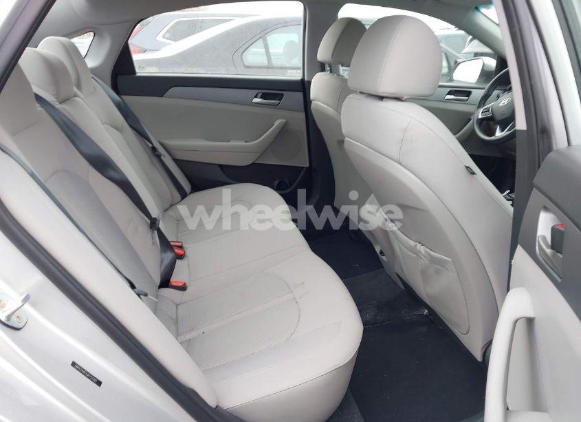 Photo 8 of 2018 Hyundai Sonata SE (VIN 5NPE24AFXJH721487)