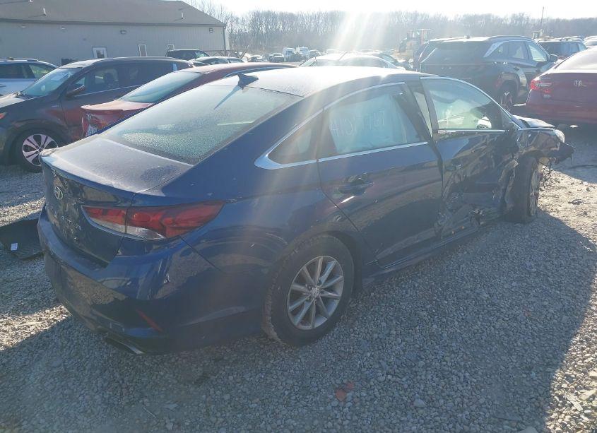 Photo 4 of 2018 Hyundai Sonata SE (VIN 5NPE24AFXJH728066)
