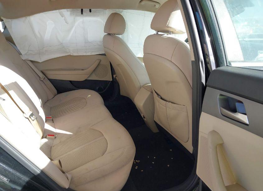 Photo 8 of 2019 Hyundai Sonata SE (VIN 5NPE24AFXKH730059)