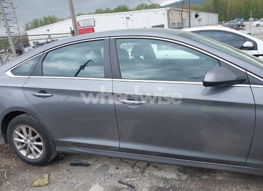Photo 13 of 2019 Hyundai Sonata SE (VIN 5NPE24AFXKH741546)