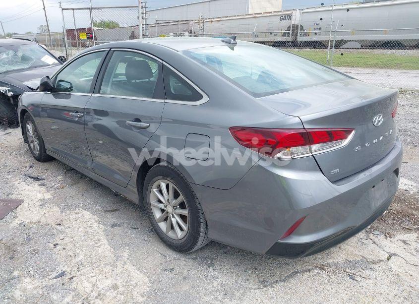 Photo 3 of 2019 Hyundai Sonata SE (VIN 5NPE24AFXKH741546)