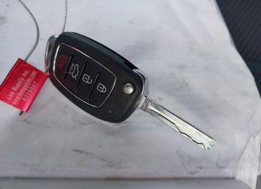 Photo 11 of 2019 Hyundai Sonata SE (VIN 5NPE24AFXKH757312)