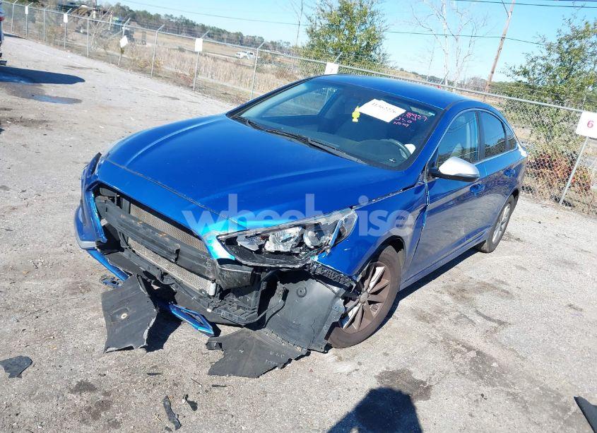 Photo 2 of 2019 Hyundai Sonata SE (VIN 5NPE24AFXKH783327)