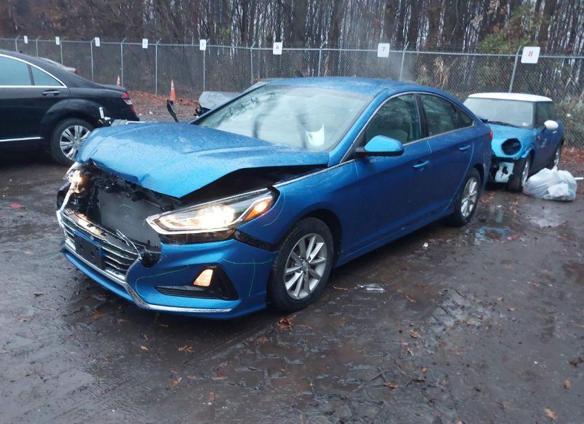 Photo 2 of 2019 Hyundai Sonata SE (VIN 5NPE24AFXKH783845)