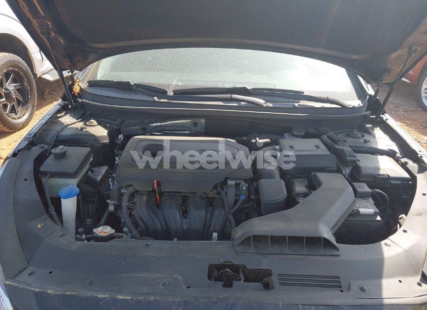 Photo 10 of 2019 Hyundai Sonata SE (VIN 5NPE24AFXKH819257)