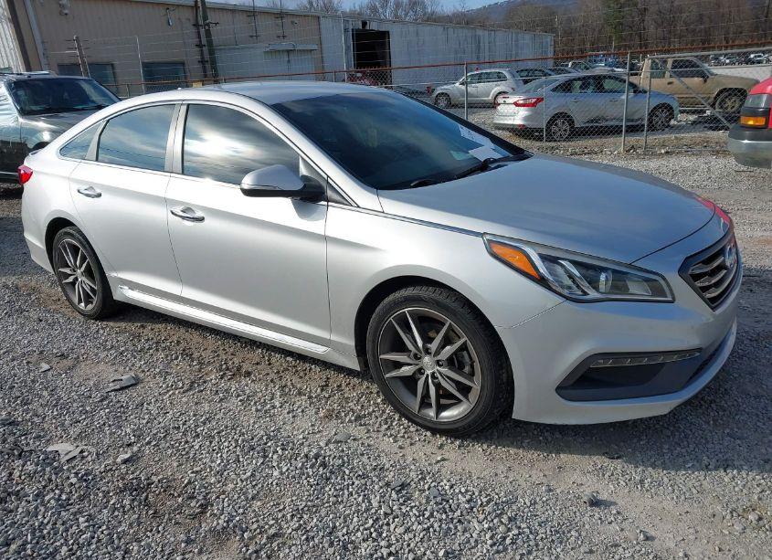 2015 Hyundai Sonata SPORT 2.0T (VIN 5NPE34AB0FH109171) main photo