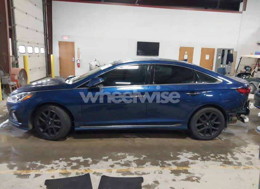 Photo 14 of 2018 Hyundai Sonata SPORT 2.0T (VIN 5NPE34AB0JH647300)