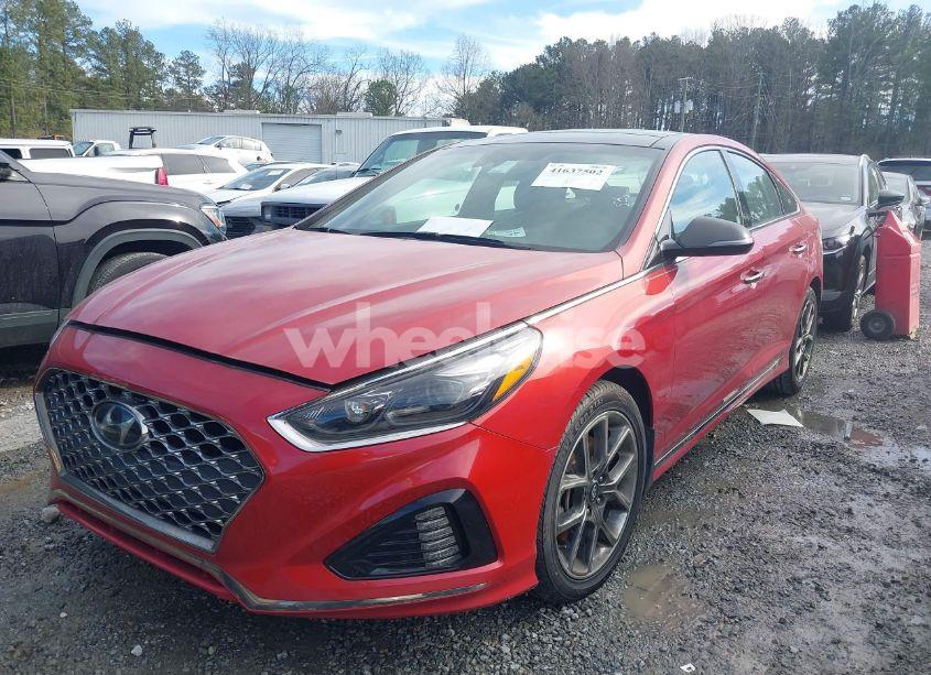 Photo 2 of 2019 Hyundai Sonata LIMITED 2.0T (VIN 5NPE34AB0KH759810)