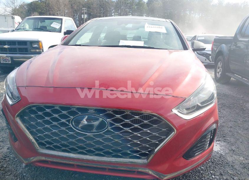 Photo 6 of 2019 Hyundai Sonata LIMITED 2.0T (VIN 5NPE34AB0KH759810)