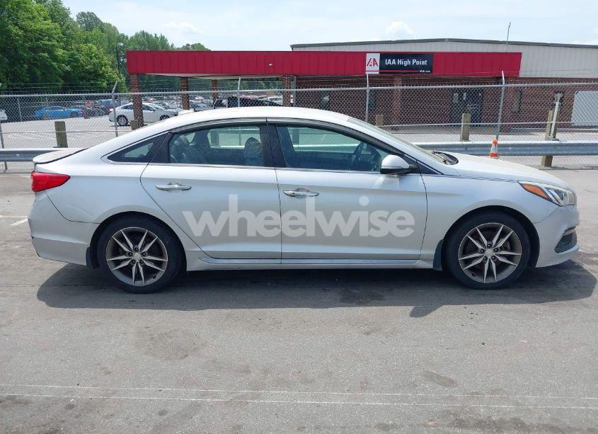 Photo 13 of 2015 Hyundai Sonata SPORT 2.0T (VIN 5NPE34AB1FH093398)
