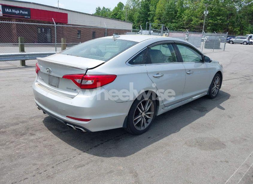 Photo 4 of 2015 Hyundai Sonata SPORT 2.0T (VIN 5NPE34AB1FH093398)