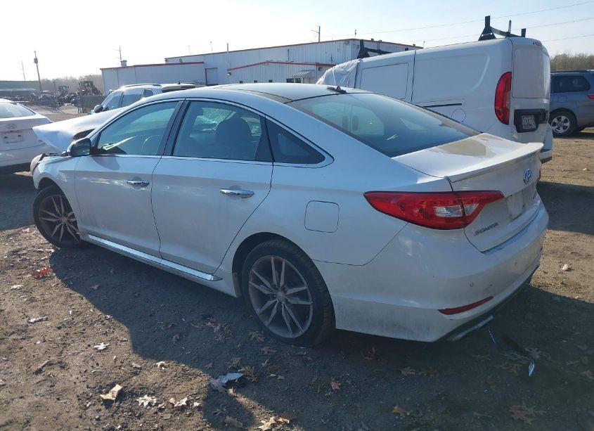 Photo 3 of 2015 Hyundai Sonata SPORT 2.0T (VIN 5NPE34AB2FH041312)