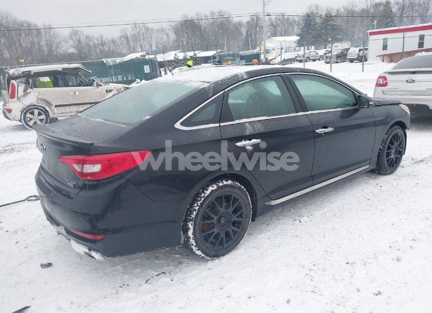 Photo 4 of 2015 Hyundai Sonata SPORT 2.0T (VIN 5NPE34AB2FH070387)
