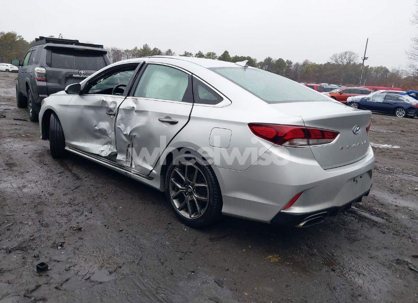 Photo 3 of 2018 Hyundai Sonata SPORT 2.0T (VIN 5NPE34AB2JH684235)